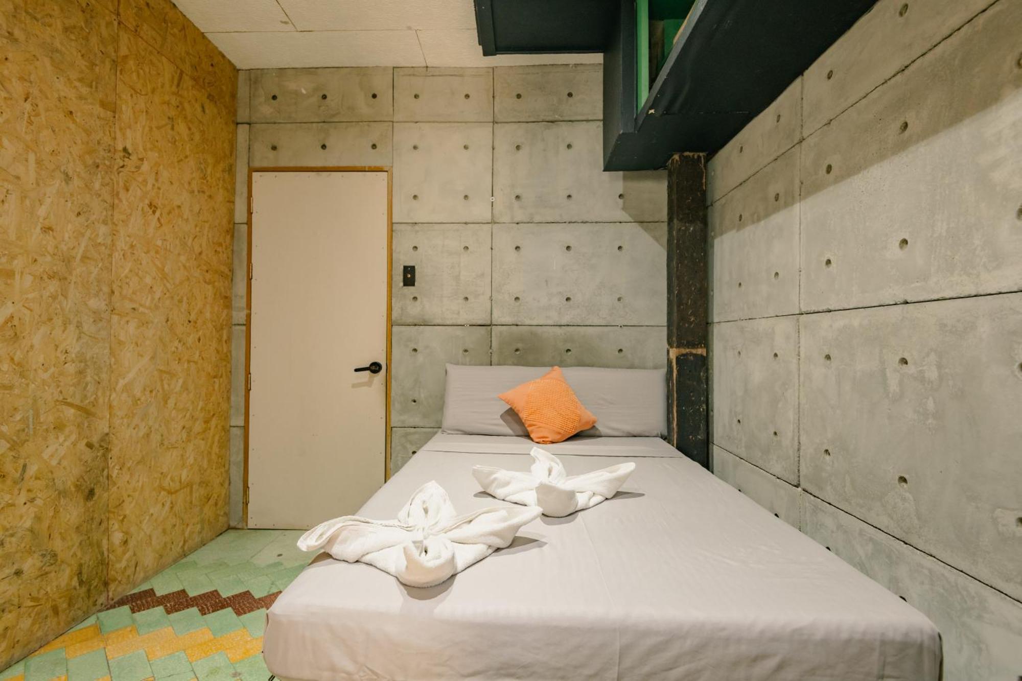 The Flying Fish Hostel Cebu Bagian luar foto